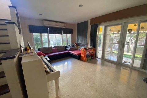 House in Prawet, Bangkok, Thailand 5 bedrooms № 123919