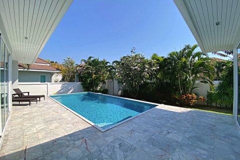 Casa de 3 dormitorios en Hua Hin, Tailandia № 125131 - foto 4