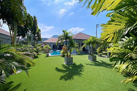 Casa de 3 dormitorios en Hua Hin, Tailandia № 125132 - foto 2