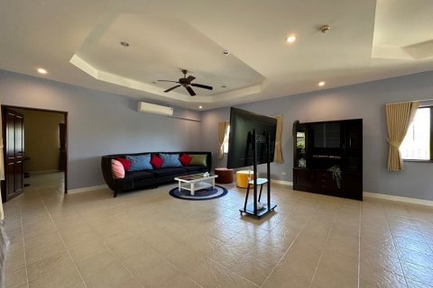 Casa de 3 dormitorios en Hua Hin, Tailandia № 125130 - foto 7