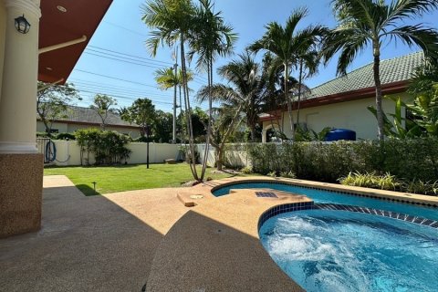 Casa de 3 dormitorios en Hua Hin, Tailandia № 125130 - foto 3