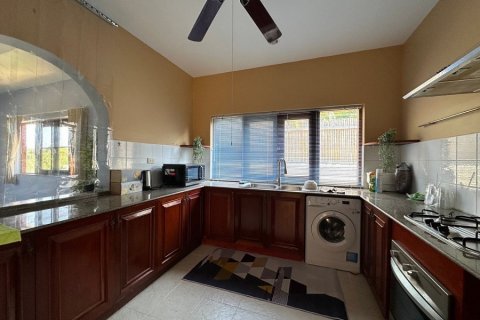 Casa de 3 dormitorios en Hua Hin, Tailandia № 125130 - foto 13