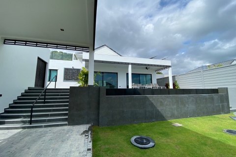 Casa de 3 dormitorios en Hua Hin, Tailandia № 125129 - foto 2