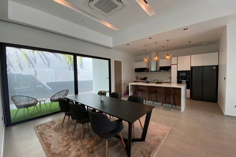 Casa de 3 dormitorios en Hua Hin, Tailandia № 125129 - foto 8