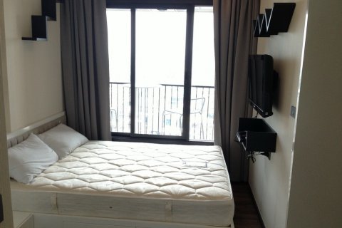 Condo à Phra Khanong, Bangkok, Thaïlande, 1 chambre № 144118 - photo 7