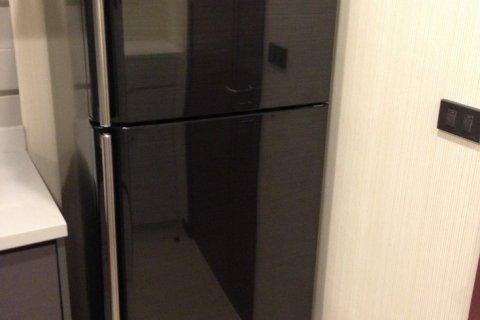 Condo à Phra Khanong, Bangkok, Thaïlande, 1 chambre № 144118 - photo 4