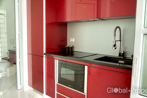 Condominio de 2 dormitorios en Pattaya, Tailandia № 100794 - foto 13