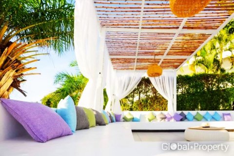 Condominio de 2 dormitorios en Pattaya, Tailandia № 100794 - foto 6