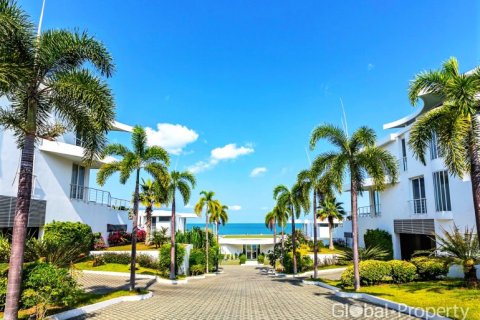 Condominio de 2 dormitorios en Pattaya, Tailandia № 100794 - foto 7