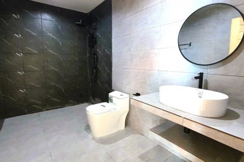 Casa de 6 dormitorios en Pattaya, Tailandia № 100789 - foto 13