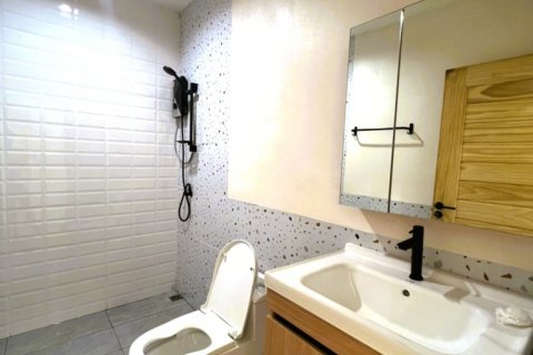 Casa de 6 dormitorios en Pattaya, Tailandia № 100789 - foto 11