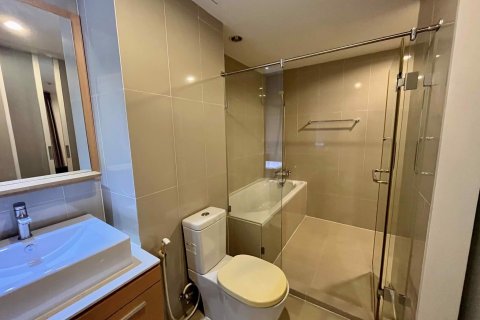Condominio de 1 dormitorio en Watthana, Bangkok, Tailandia № 82278 - foto 12