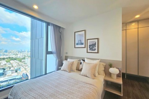 Condominio de 2 dormitorios en Phra Khanong, Bangkok, Tailandia № 82279 - foto 5