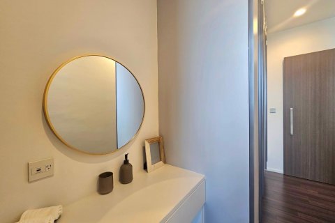 Condominio de 2 dormitorios en Phra Khanong, Bangkok, Tailandia № 82279 - foto 9