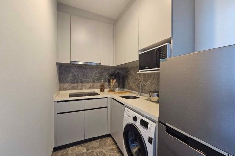Condominio de 2 dormitorios en Phra Khanong, Bangkok, Tailandia № 82279 - foto 4