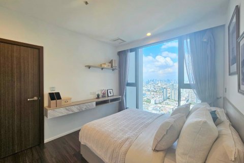 Condominio de 2 dormitorios en Phra Khanong, Bangkok, Tailandia № 82279 - foto 11