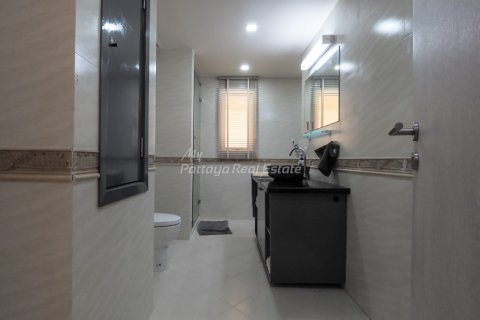 Condominio de 2 dormitorios en Pattaya, Tailandia № 132231 - foto 11