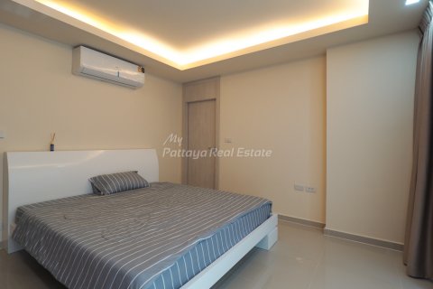 Condominio de 2 dormitorios en Pattaya, Tailandia № 132231 - foto 15