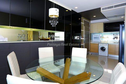Condominio de 3 dormitorios en Bang Lamung, Tailandia № 132228 - foto 4
