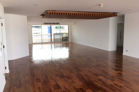 คอนโดมิเนียมในคลองเตย, กรุงเทพฯ, ประเทศไทย, 4 ห้องนอน № 132241