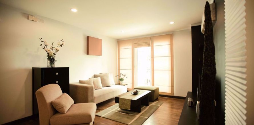 Condo in Bangkok, Thailand, 2 bedrooms in Baan Siri Sukhumvit 13  № 111246