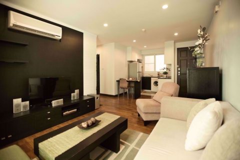 Off-plan Baan Siri Sukhumvit 13 in Bangkok, Thailand № 47390 - photo 2