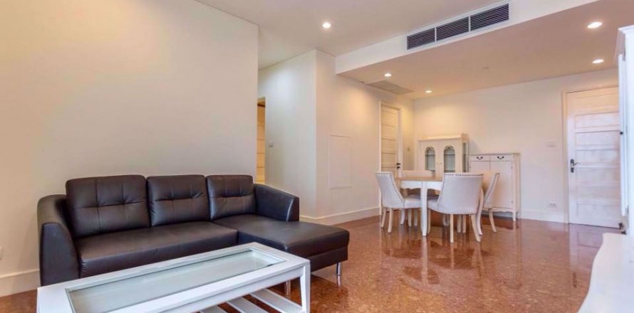 Condo à Bangkok, Thaïlande, 3 chambres à Aguston Sukhumvit 22  № 111249