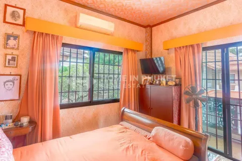 Casa de 3 dormitorios en Patong, Tailandia № 130892 - foto 16