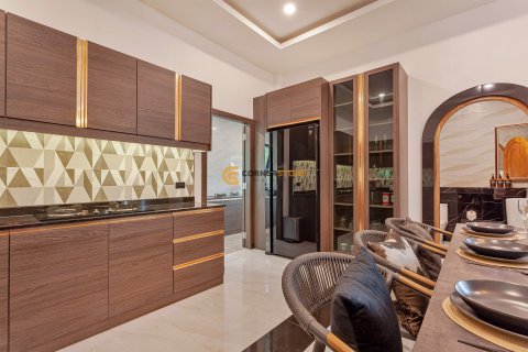 Studio in Bang Lamung, Thailand № 124131 - Foto 13