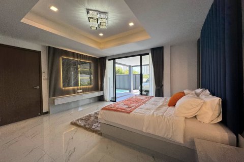 Casa de 6 dormitorios en Pattaya, Tailandia № 125063 - foto 6