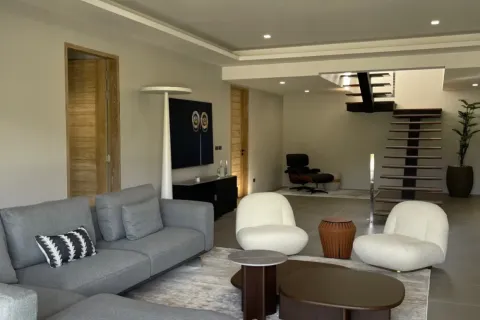 Chalet de 4 dormitorios en Phuket, Tailandia № 125075 - foto 11