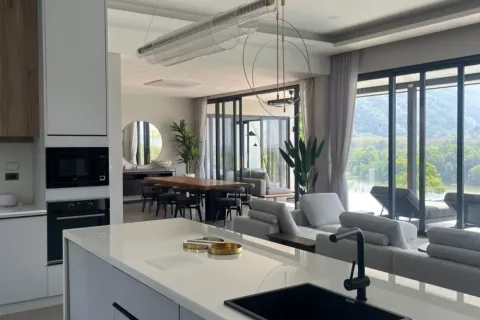 Chalet de 4 dormitorios en Phuket, Tailandia № 125075 - foto 8
