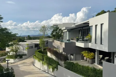 Chalet de 4 dormitorios en Phuket, Tailandia № 125075 - foto 25