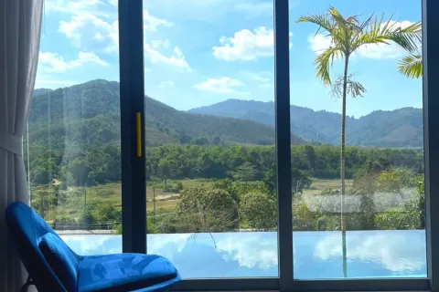 Chalet de 4 dormitorios en Phuket, Tailandia № 125075 - foto 18