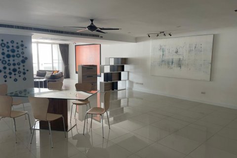 คอนโดมิเนียมในวัฒนา, กรุงเทพฯ, ประเทศไทย, 3 ห้องนอน № 123719 - รูปถ่าย 12