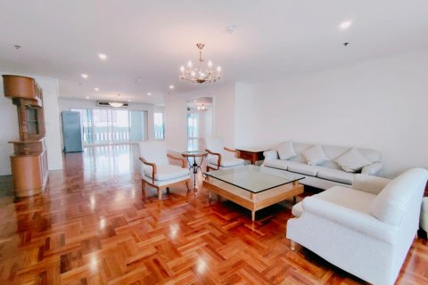 คอนโดมิเนียมในคลองเตย, กรุงเทพฯ, ประเทศไทย, 4 ห้องนอน № 123715