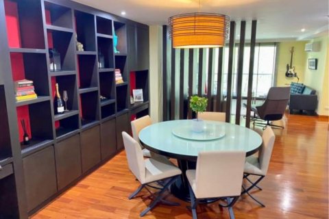 Condominio de 2 dormitorios en Watthana, Bangkok, Tailandia № 123713 - foto 3