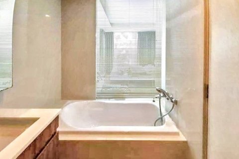 Condominio de 2 dormitorios en Bangkok, Tailandia № 119629 - foto 9