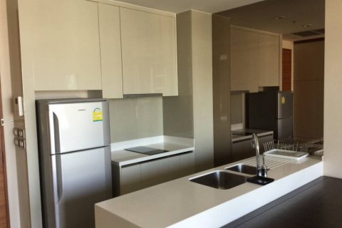 Condominio de 1 dormitorio en Khlong Toei, Bangkok, Tailandia № 119626 - foto 7