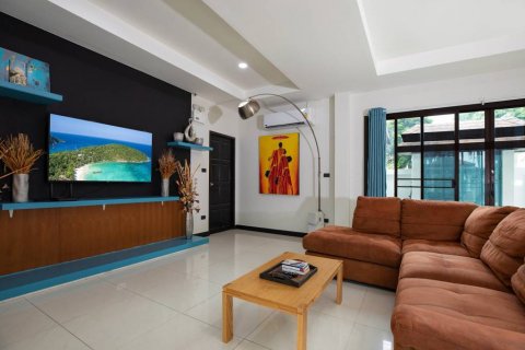 Chalet de 3 dormitorios en Phuket, Tailandia № 119627 - foto 8
