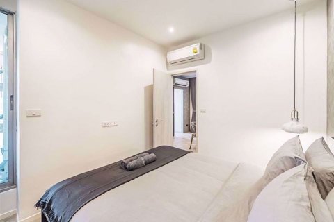 Condominio de 2 dormitorios en Ratchathewi, Bangkok, Tailandia № 76779 - foto 13