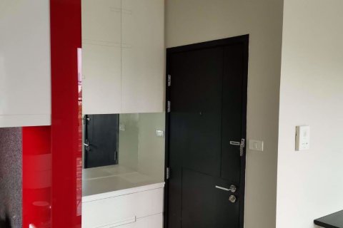 Condominio de 1 dormitorio en Khlong San, Bangkok, Tailandia № 76775 - foto 9