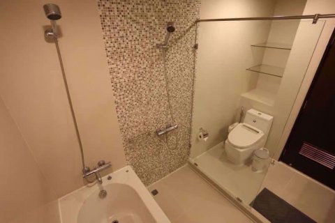 Condominio de 1 dormitorio en Pathum Wan, Bangkok, Tailandia № 76777 - foto 9