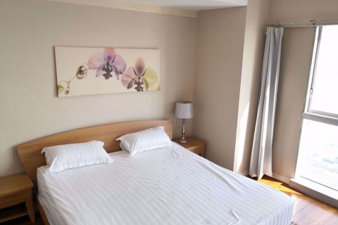 Condominio de 2 dormitorios en Khlong Toei, Bangkok, Tailandia № 76064 - foto 10