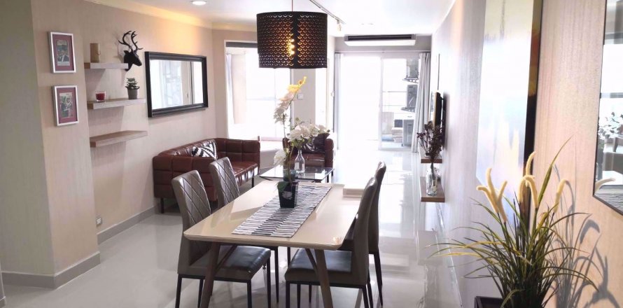Condominio de 2 dormitorios en Khlong Toei, Bangkok, Tailandia № 76064