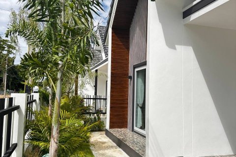 Chalet de 3 dormitorios en Pattaya, Tailandia № 123302 - foto 4