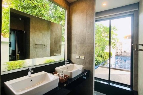 Chalet de 3 dormitorios en Phuket, Tailandia № 141498 - foto 10