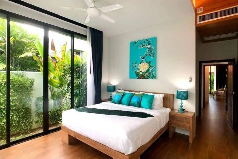 Chalet de 3 dormitorios en Phuket, Tailandia № 141498 - foto 5