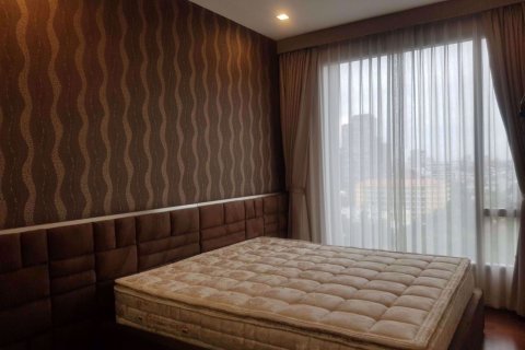 Condominio de 2 dormitorios en Khlong Toei, Bangkok, Tailandia № 76602 - foto 5