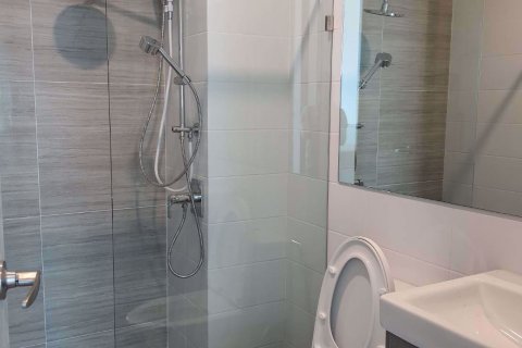 Condominio de 1 dormitorio en Bang Kapi, Bangkok, Tailandia № 76600 - foto 7